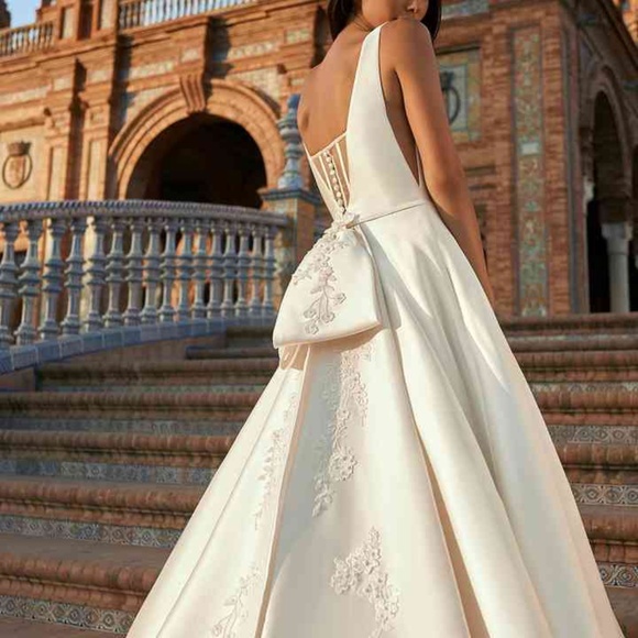 Marchesa for Pro Novias V Neck Satin Wedding Dress - Picture 4 of 5